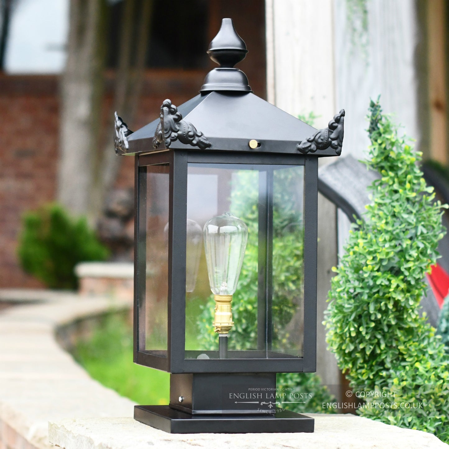Black 'Beckenham' Victorian Pillar Light