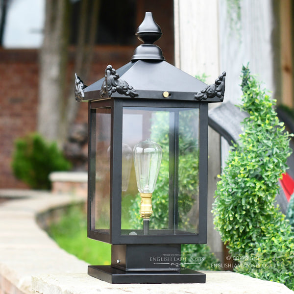 Black 'Beckenham' Victorian Pillar Light