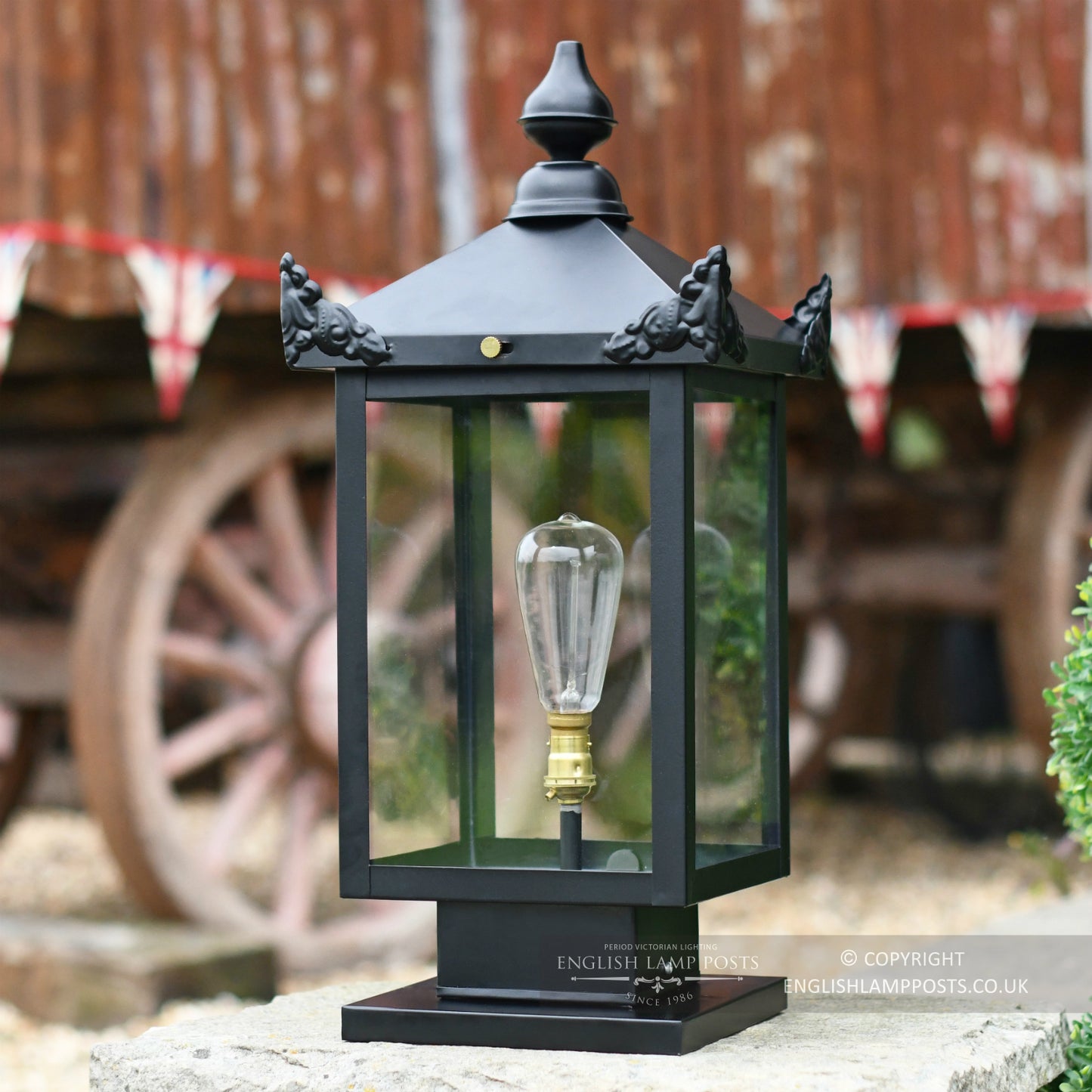 Black 'Beckenham' Victorian Pillar Light