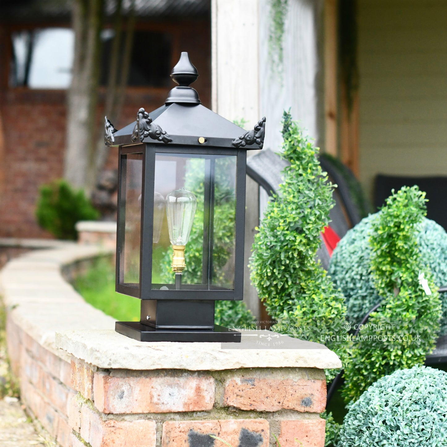 Black 'Beckenham' Victorian Pillar Light