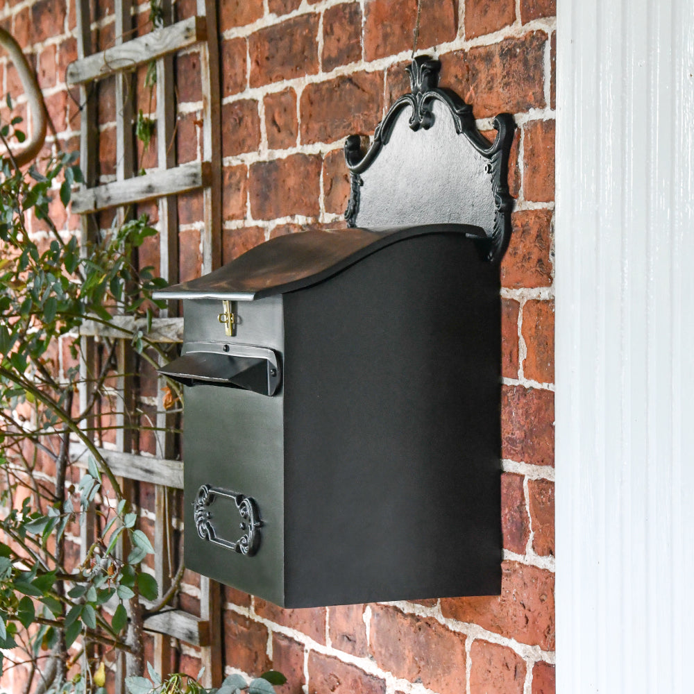 Side profile of the black 'Cambourne' parcel box
