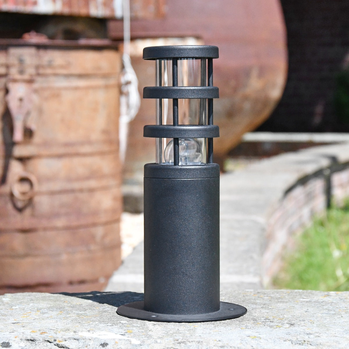 Black Contemporary Pillar Light