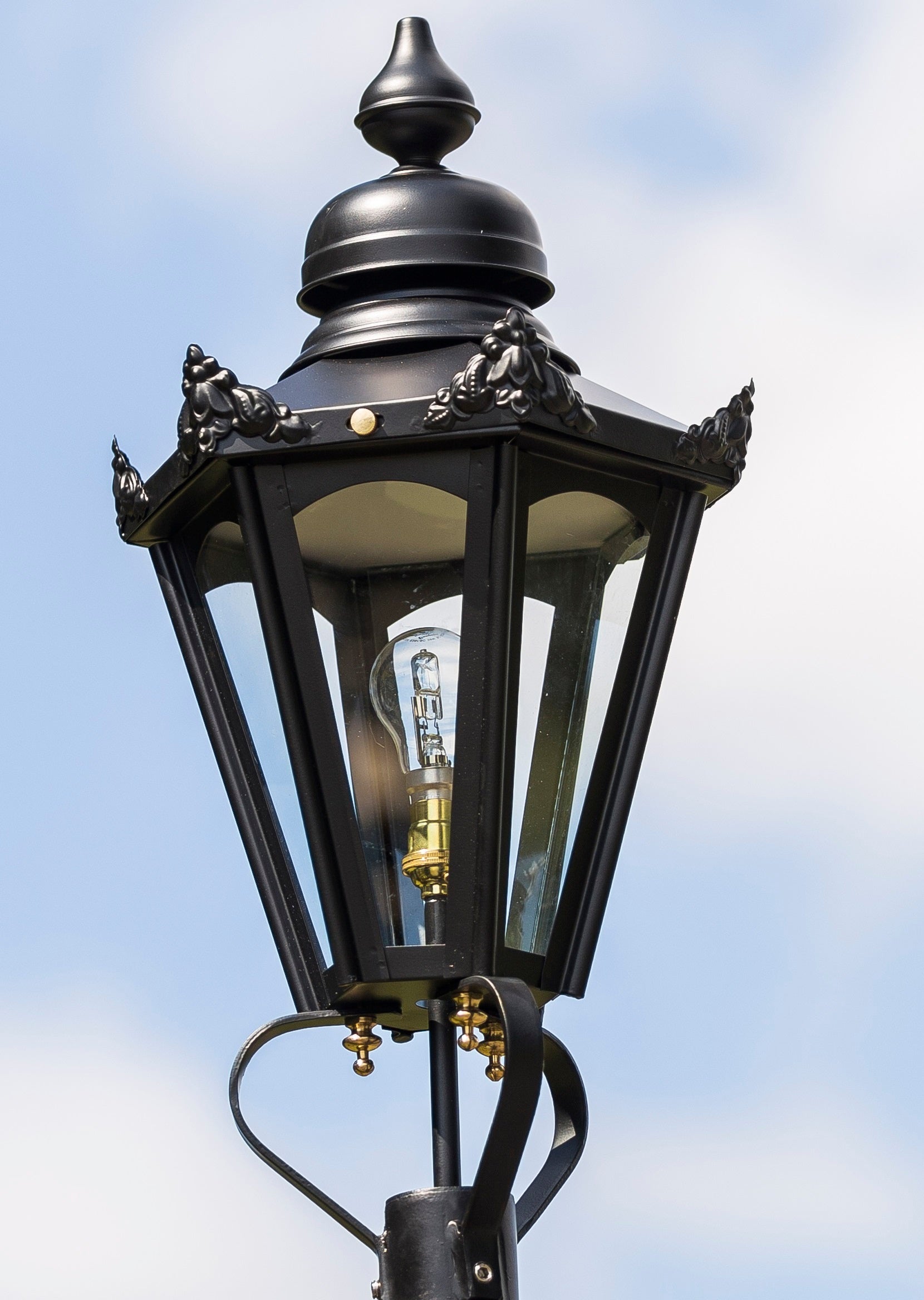 Black hexagonal lantern top