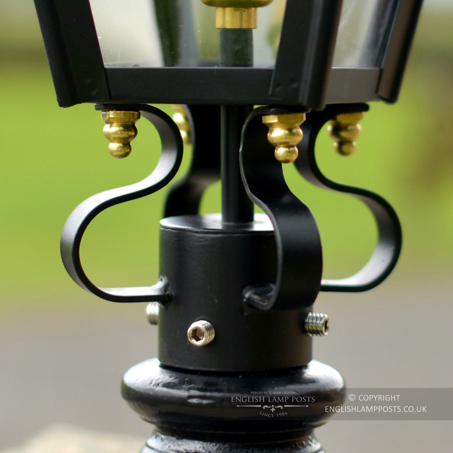 Black Kensington Pillar Light