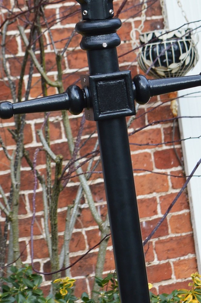 1.7m Tall Black Contemporary Lamp Post