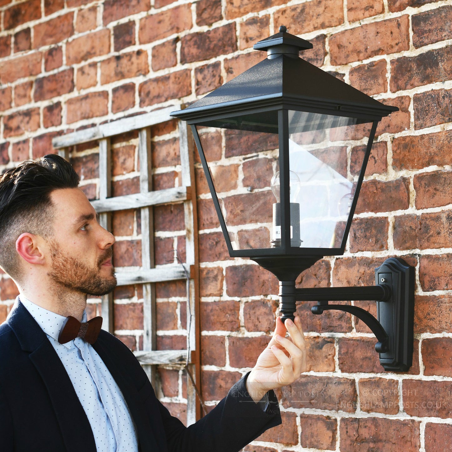 Black Outdoor Victorian Wall Light