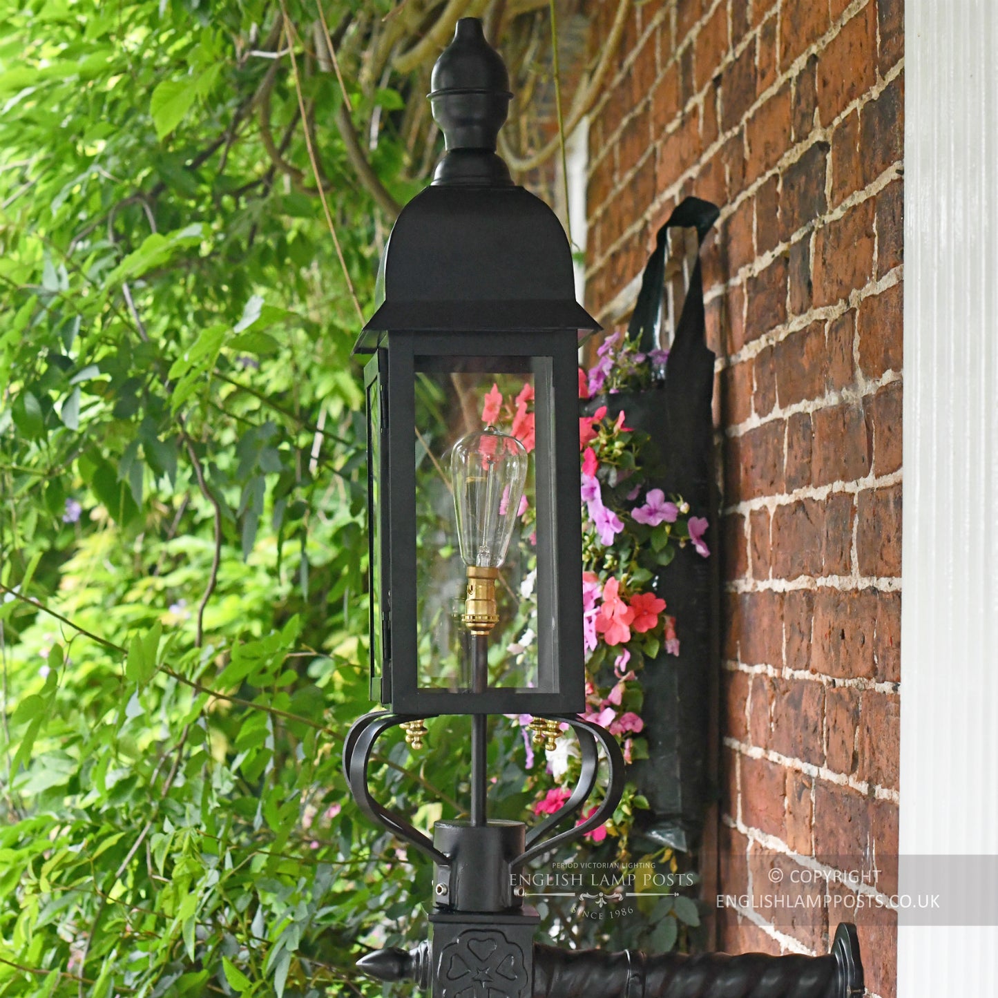 Black Slimline Newhay Victorian Garden Wall Light Lantern