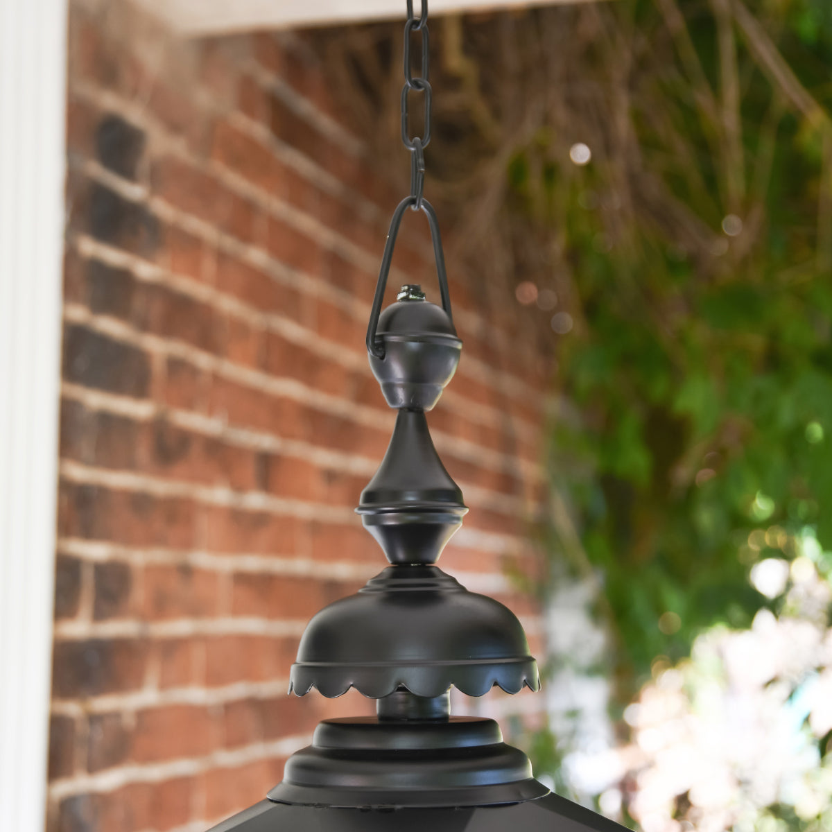 Close up of the tiered centrepiece 