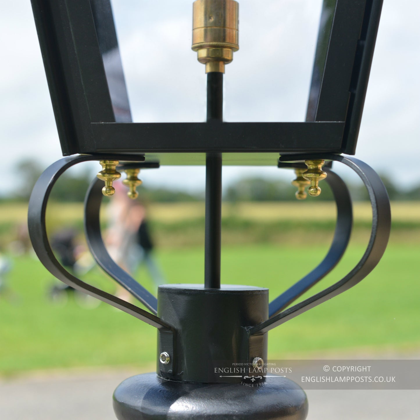 The Victorian 'Neston' Lantern & Pillar Post - 102cm