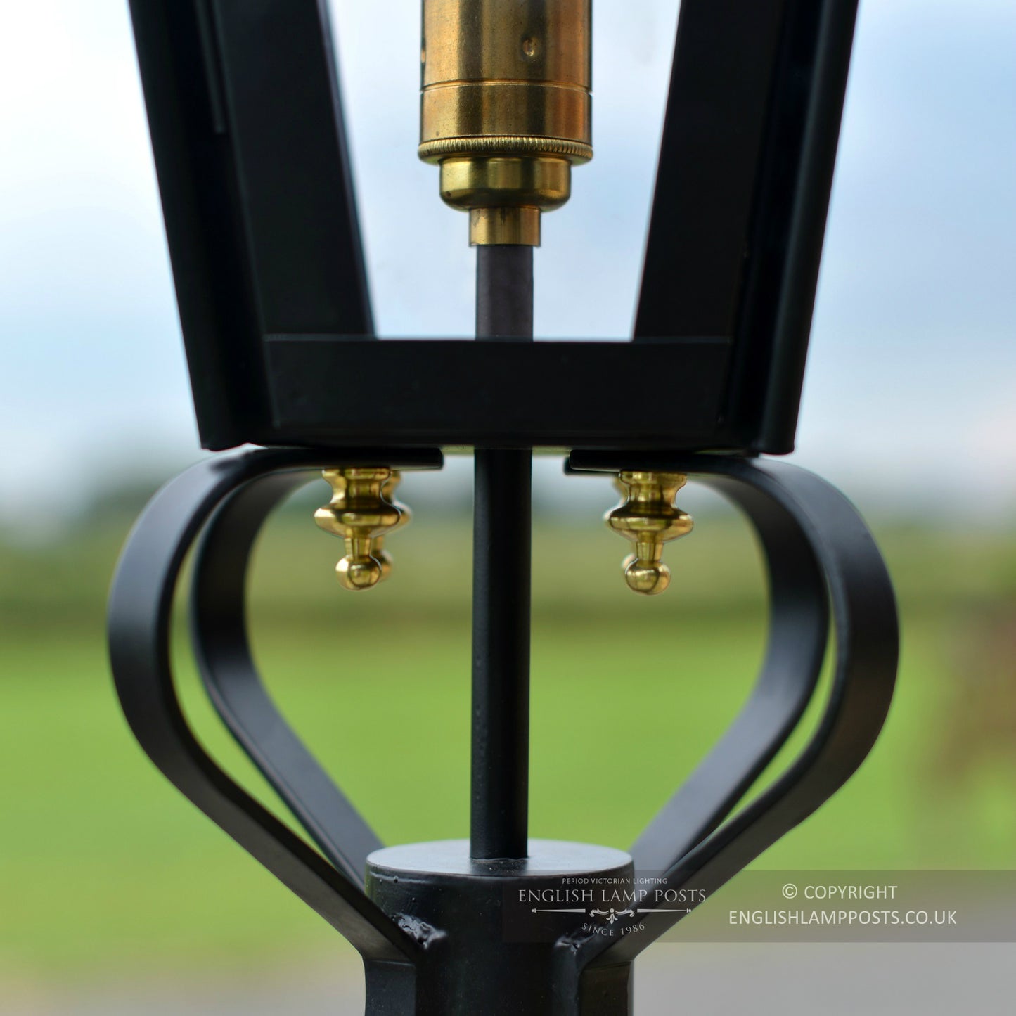Black Victorian Pillar Light Close Up
