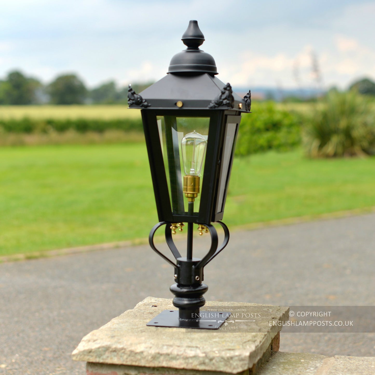 Black Victorian Pillar Post Light