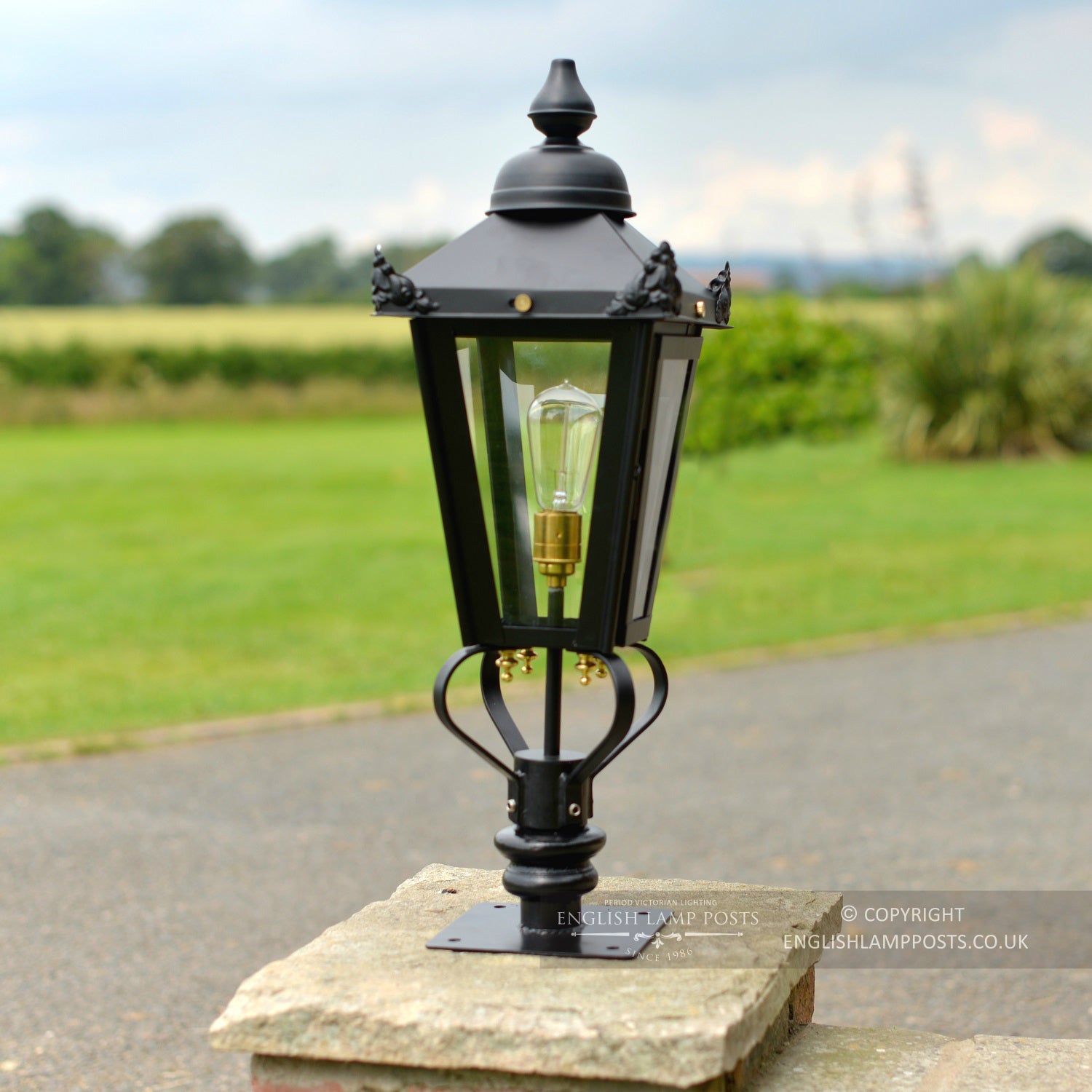 Black Victorian Pillar Post Light