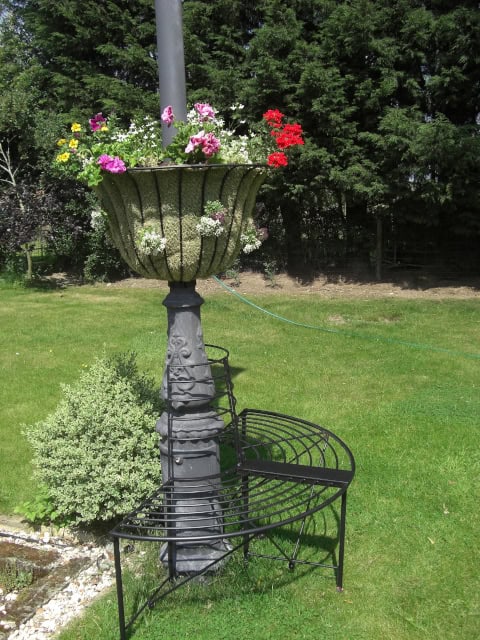 Wrought Iron Lamp Post Garden Seat - thumbnail