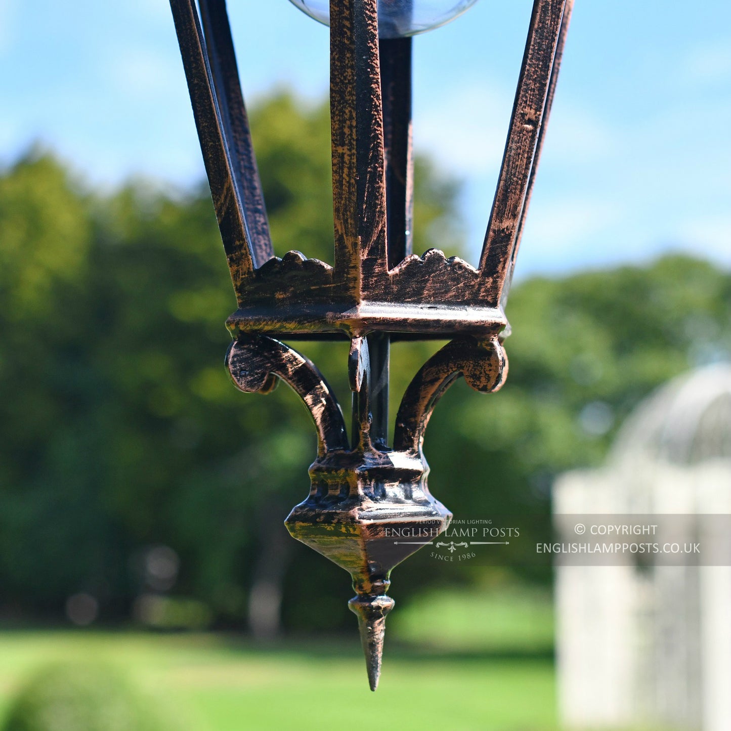 Bottom Decorative Finial of Six Sided Victorian Lantern