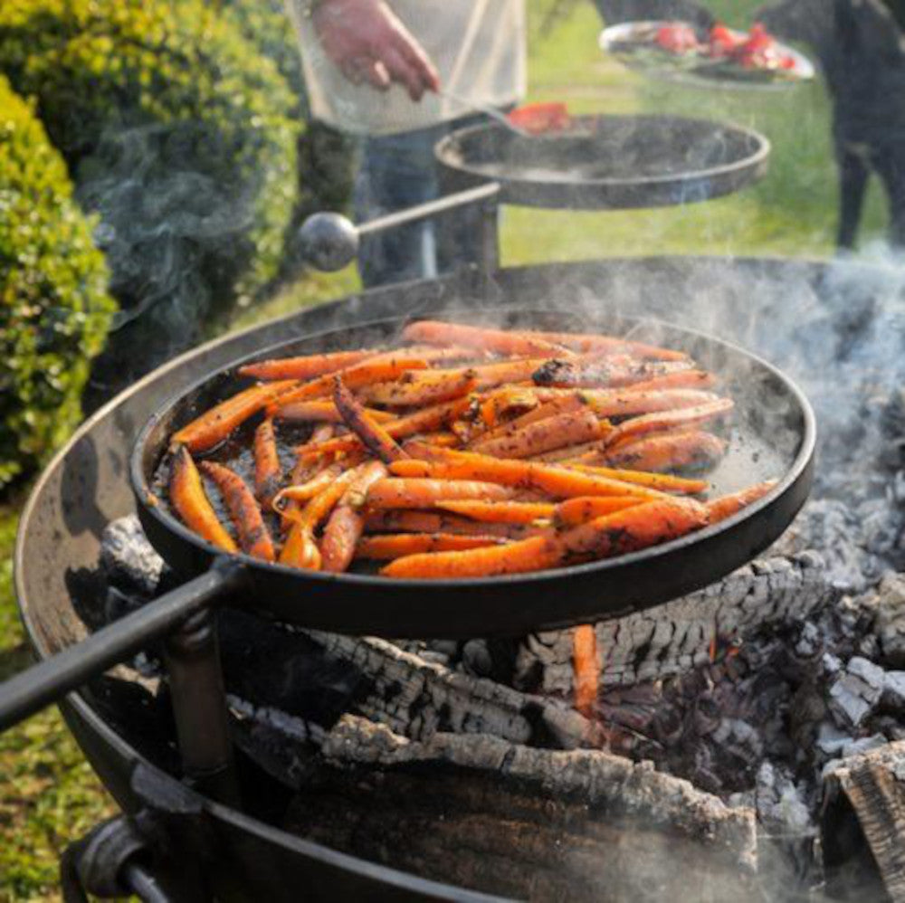 The 'Boxwell' fire bowl and barbecue in situ