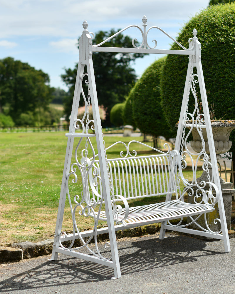 Side profile of the garden swing bench