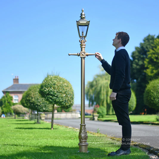 Brass and Gold Finish Kensington Lamp Post 2.25m Scale Shot