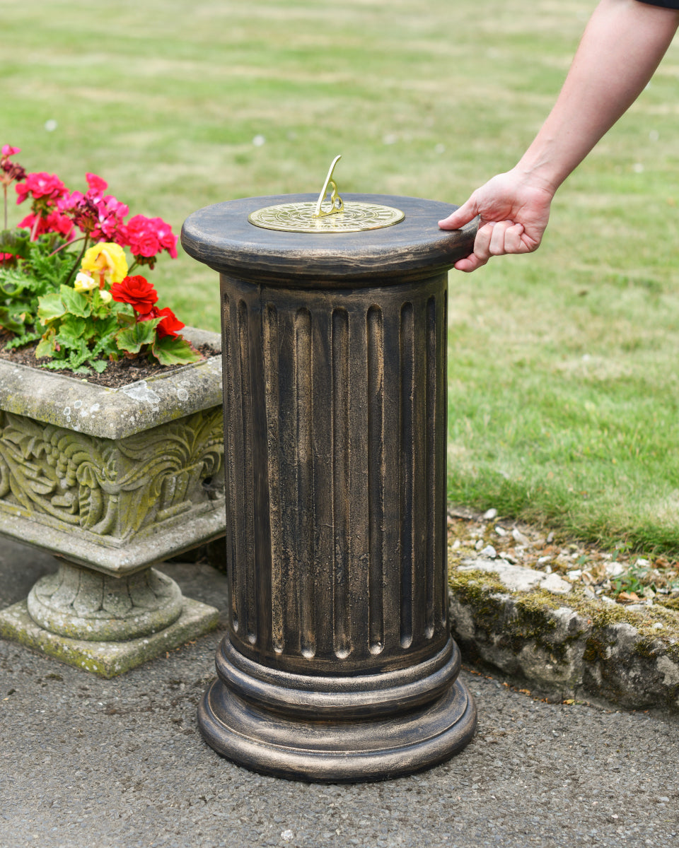 Life size scale of the bronze circular pillar