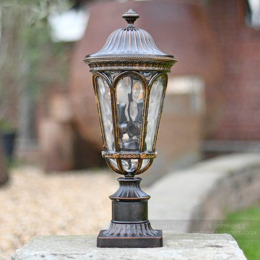 Slim Line Traditional Pillar Post Light