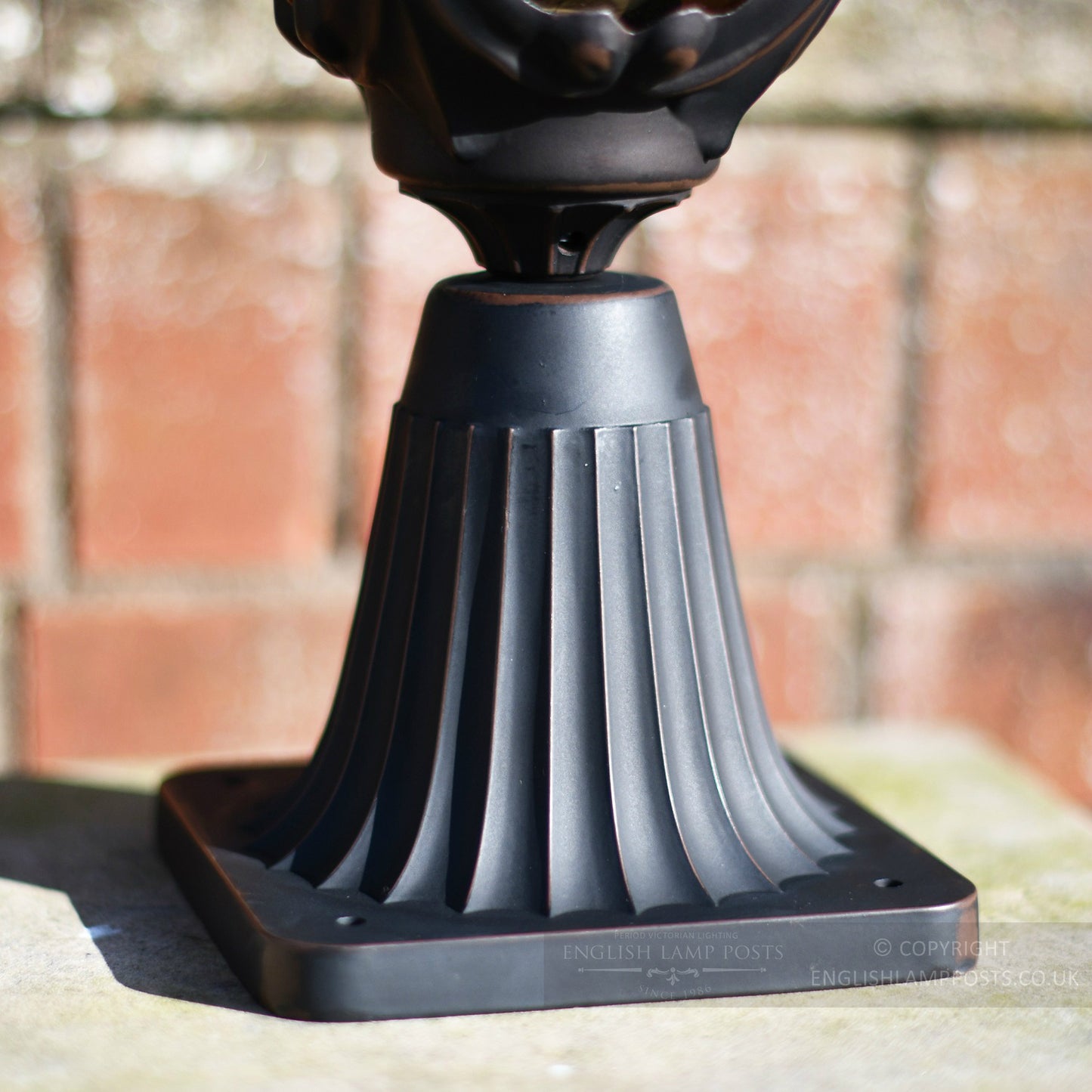Bronze stand for classical pillar light