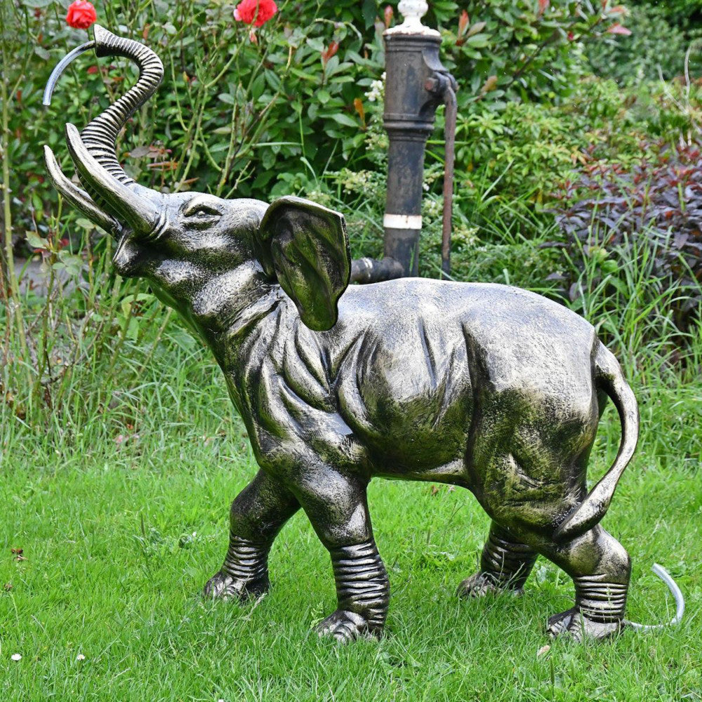Side view of the small elephant 