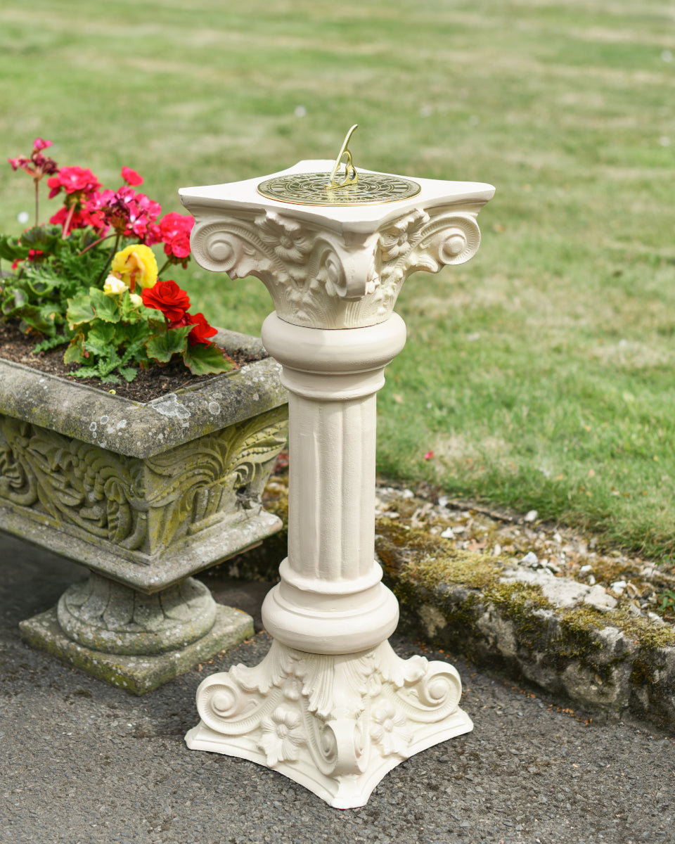 The 'Floreale' pillar in situ