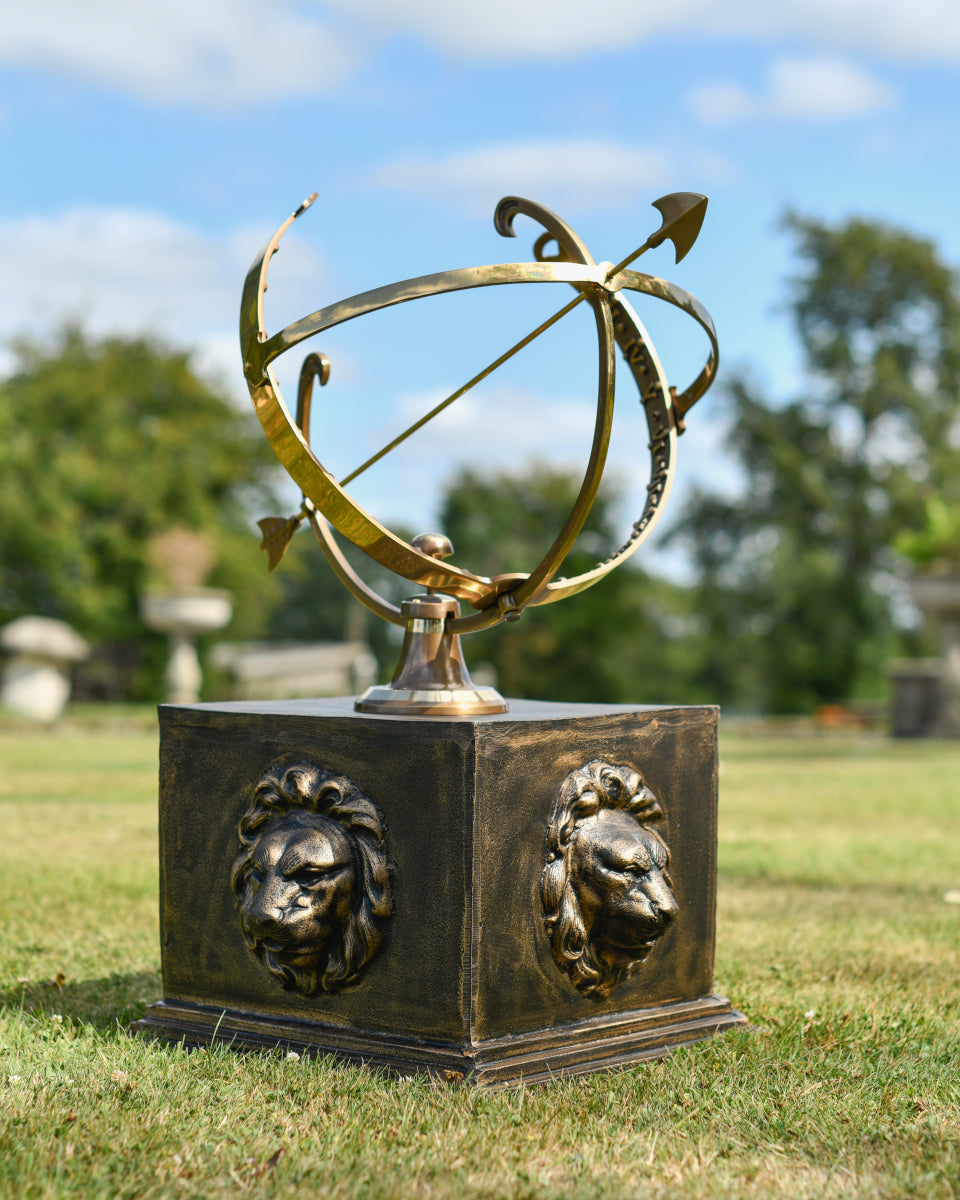 Cast Aluminium 'León' Bronze Pillar