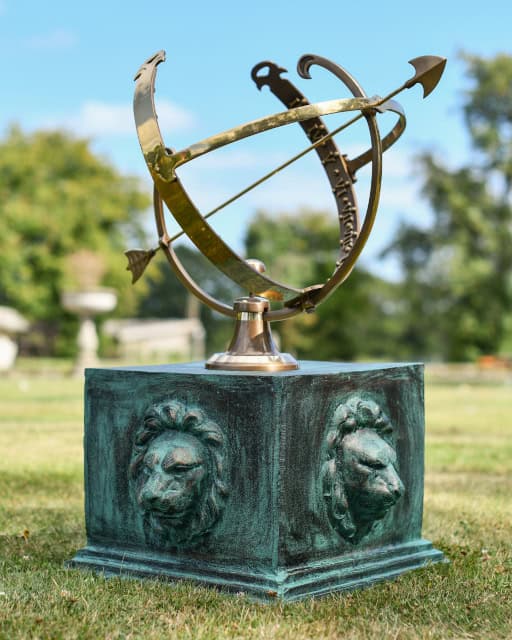 Cast Aluminium 'León' Verdigris Pillar - thumbnail