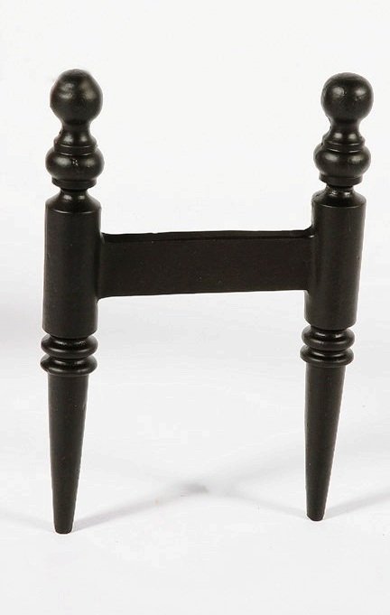 Ground spike boot scraper