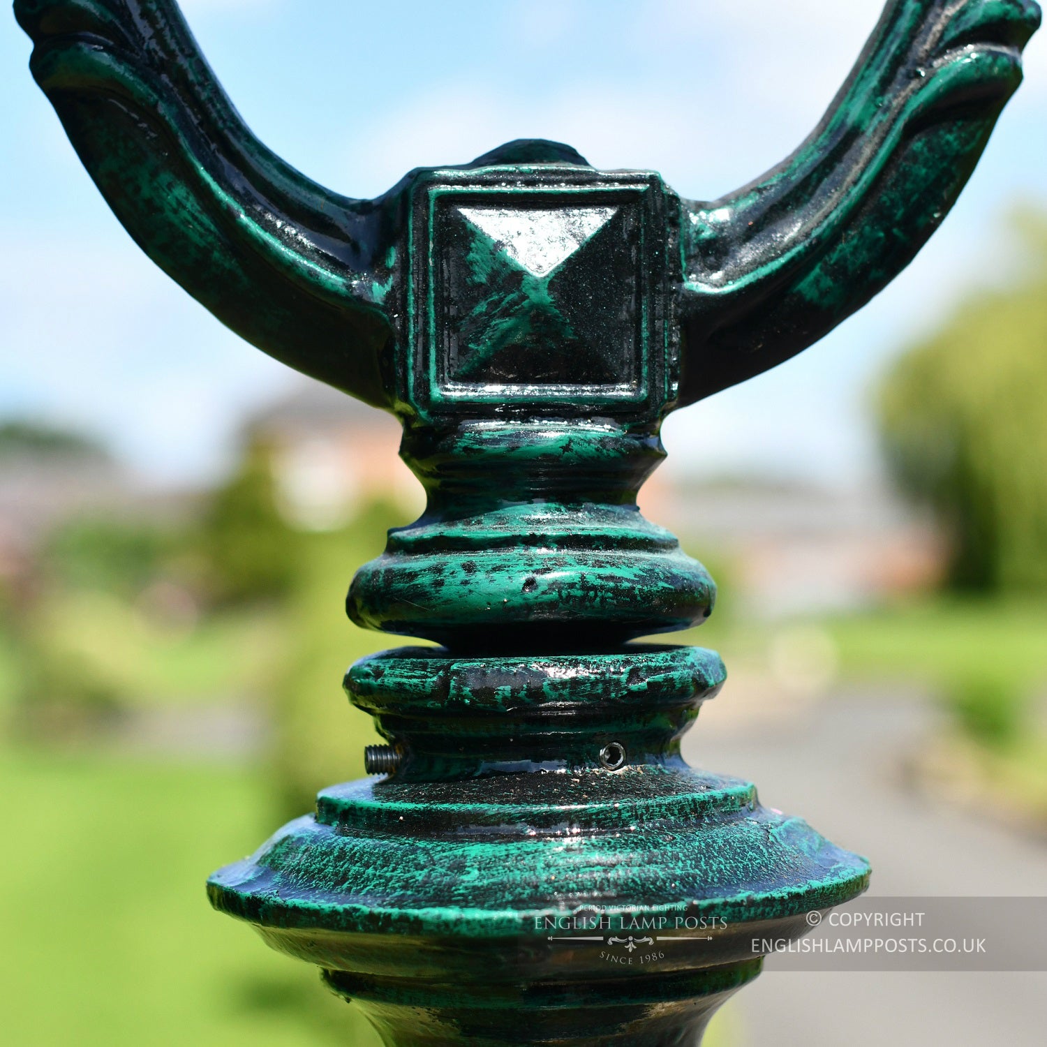 Cast Iron Lamp Post Lantern Bracket
