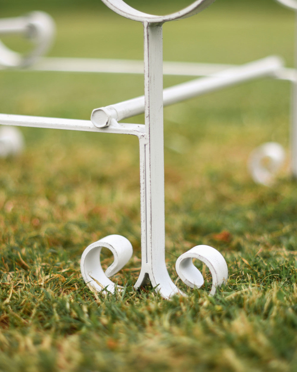 Scrolled garden bench feet 