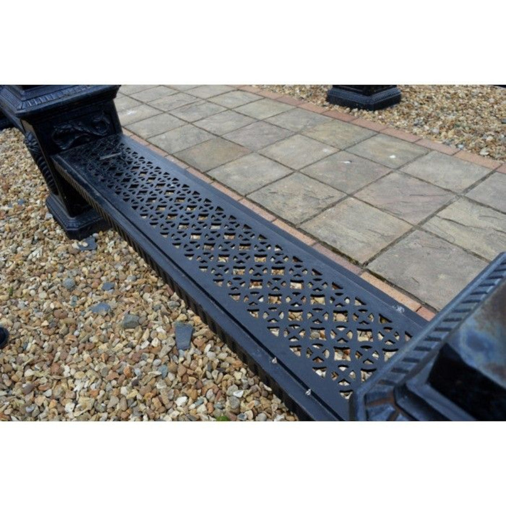 Close up of the durable bench