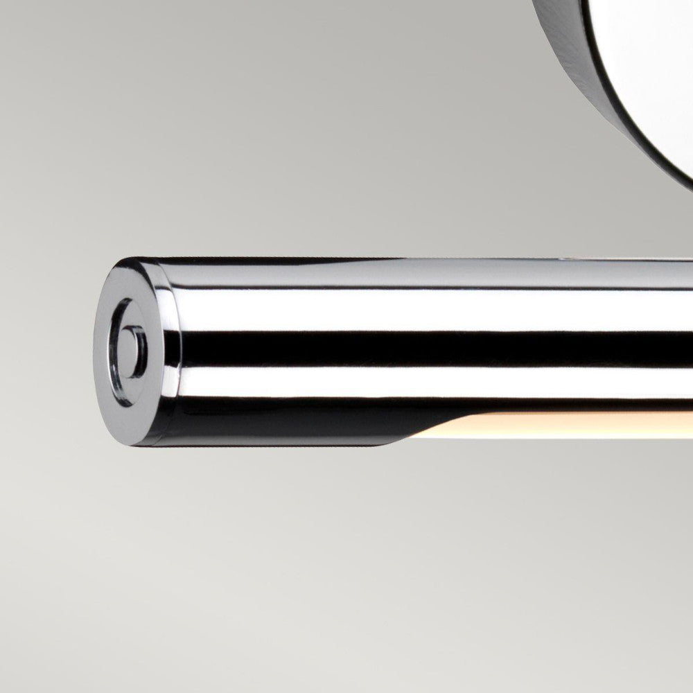 Magnified view of the light edge