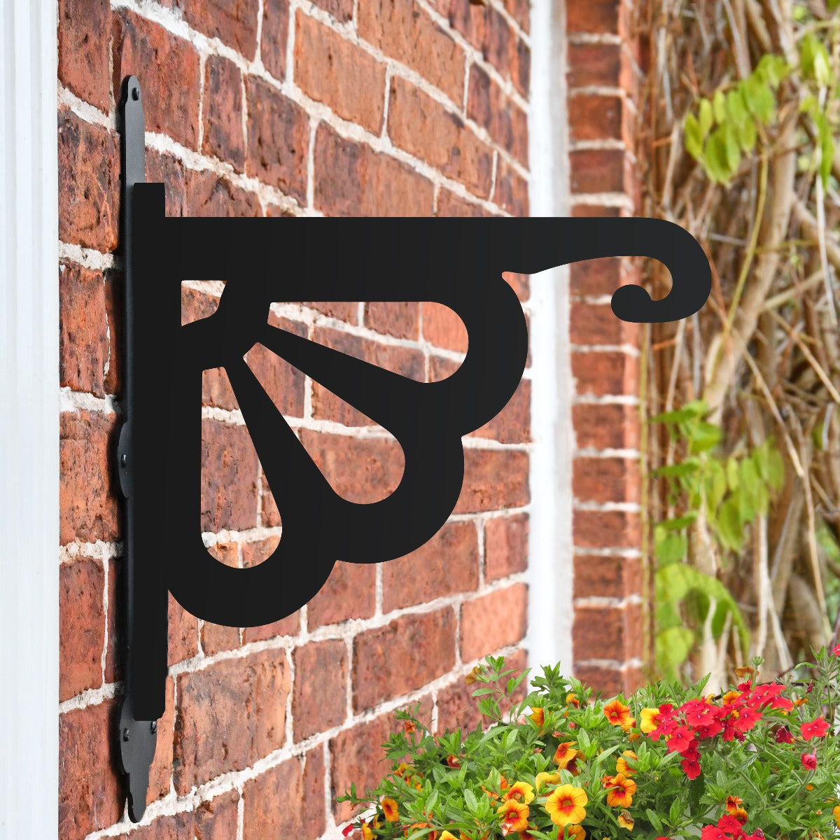 Clam Design Garden Hanging Basket Bracket Fitted To Brick Wall