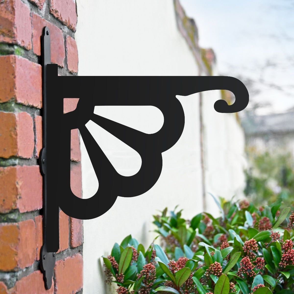 Clam Design Garden Hanging Basket Bracket In Black