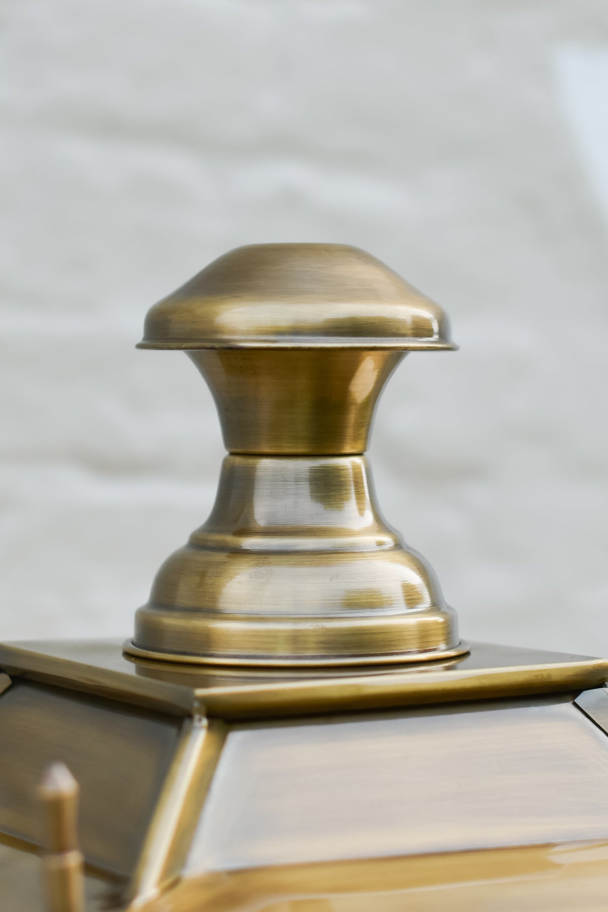 Close up of the traditional centrepiece