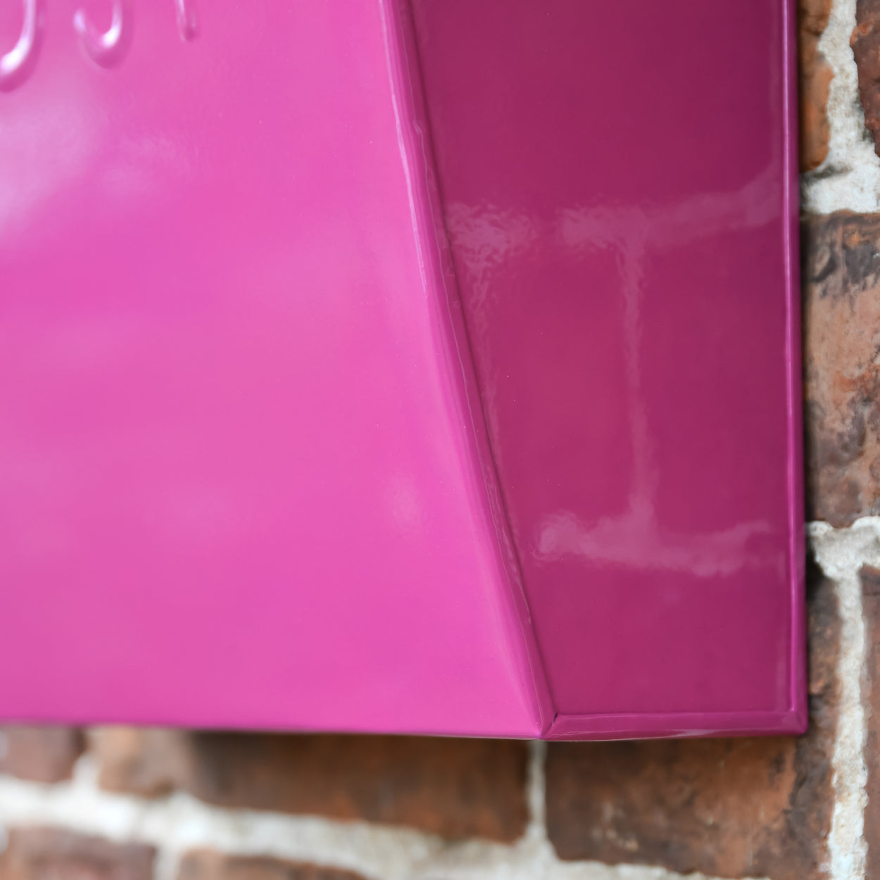 Close up of the post box edge