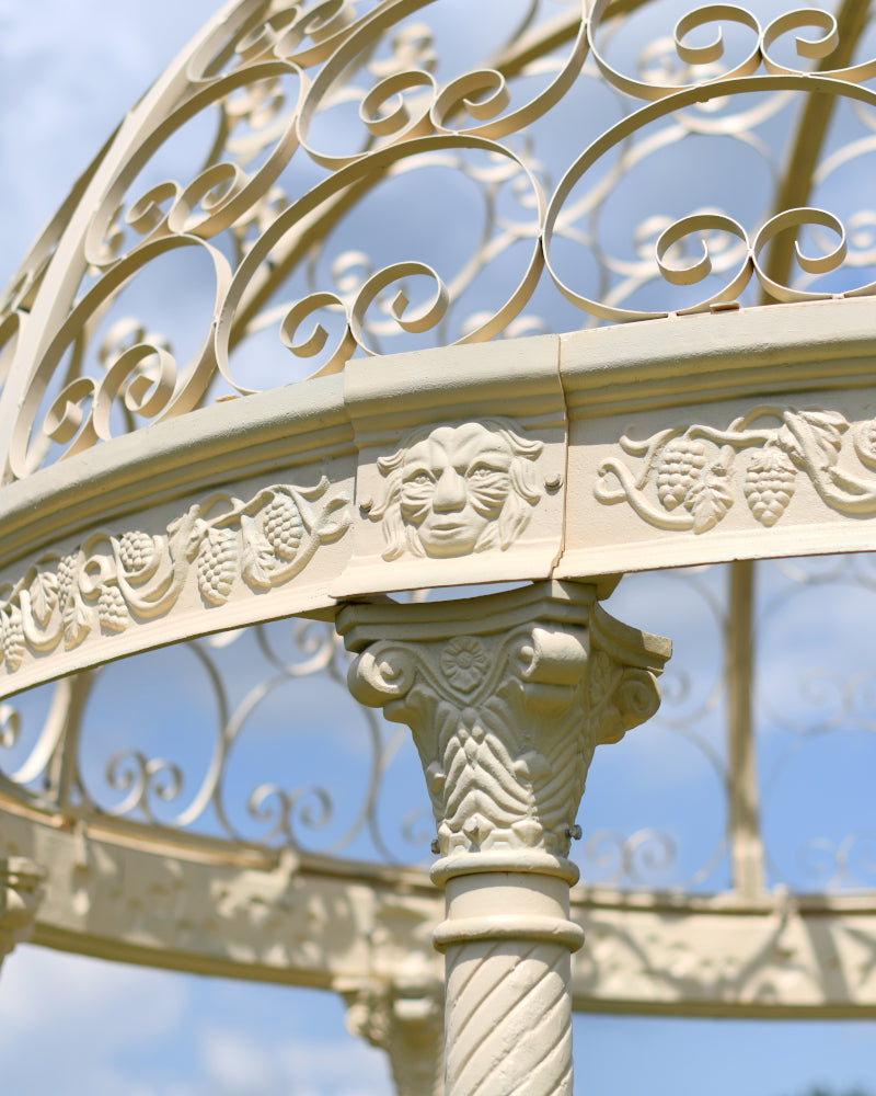 Close view of the embossed cream perimeter 
