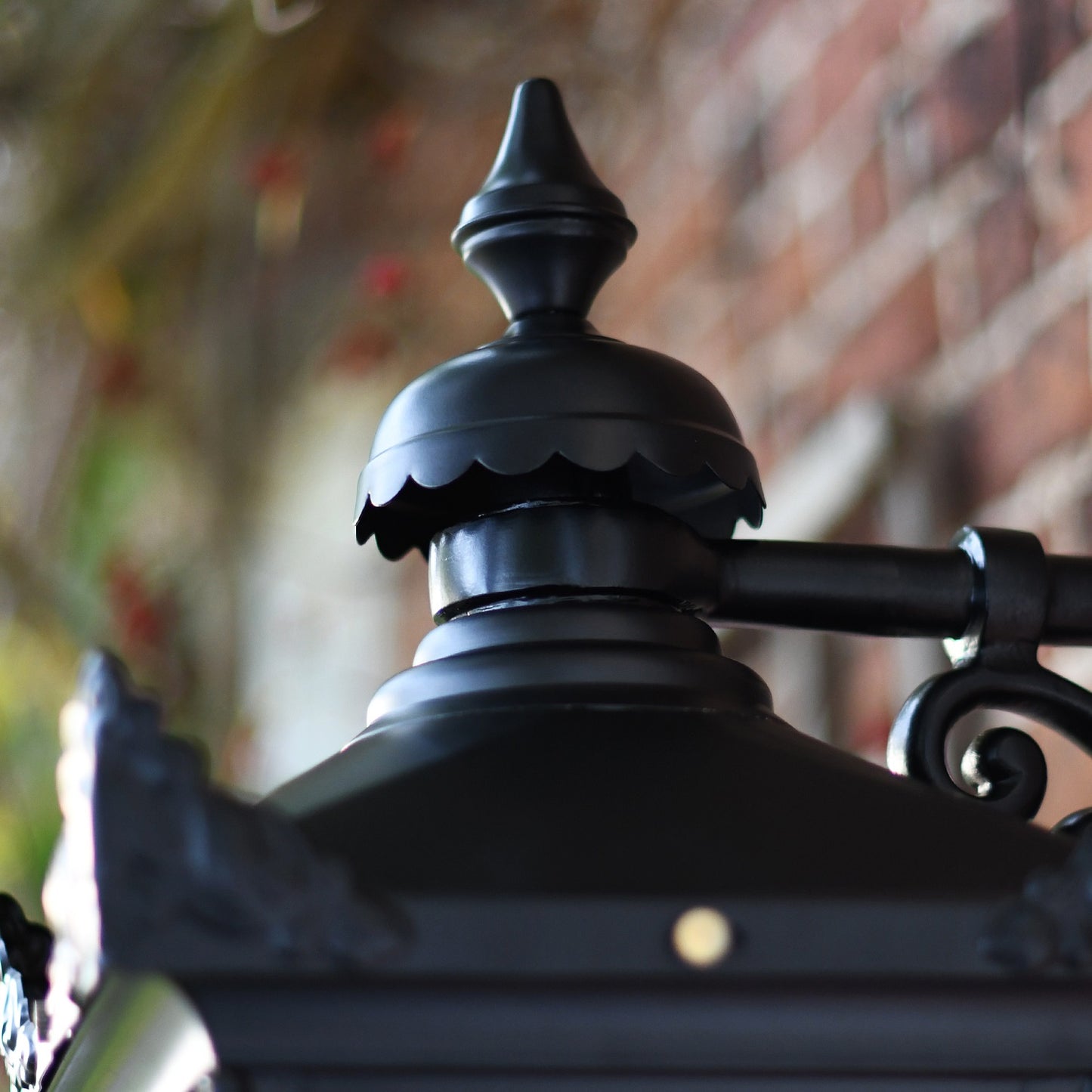 Close Up of Top Fix Wall Lantern