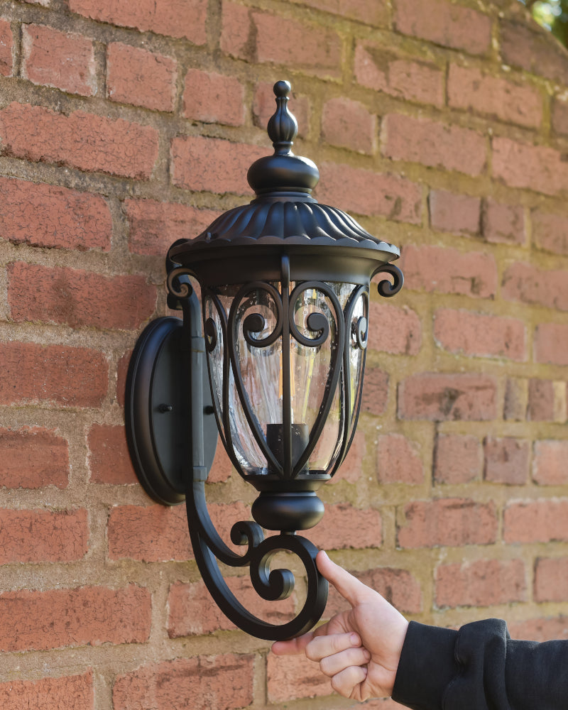 Life scale shot of the 'Colshaw' Medium Bottom Fix Traditional Wall Light