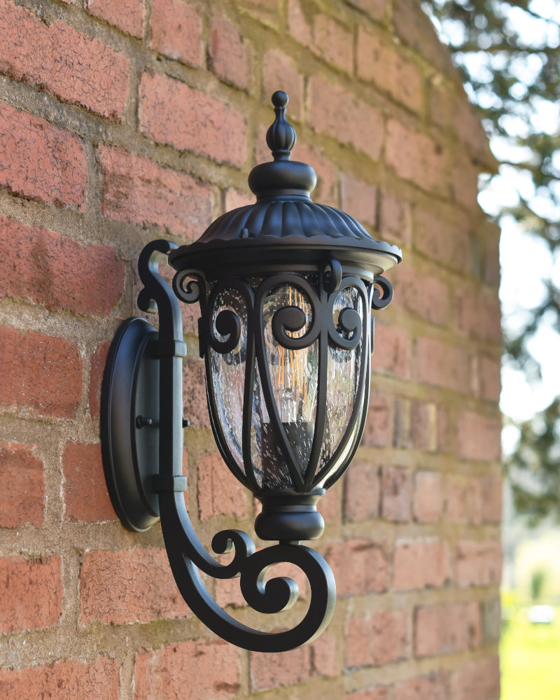 'Colshaw' Small Bottom Fix Traditional Wall Light 