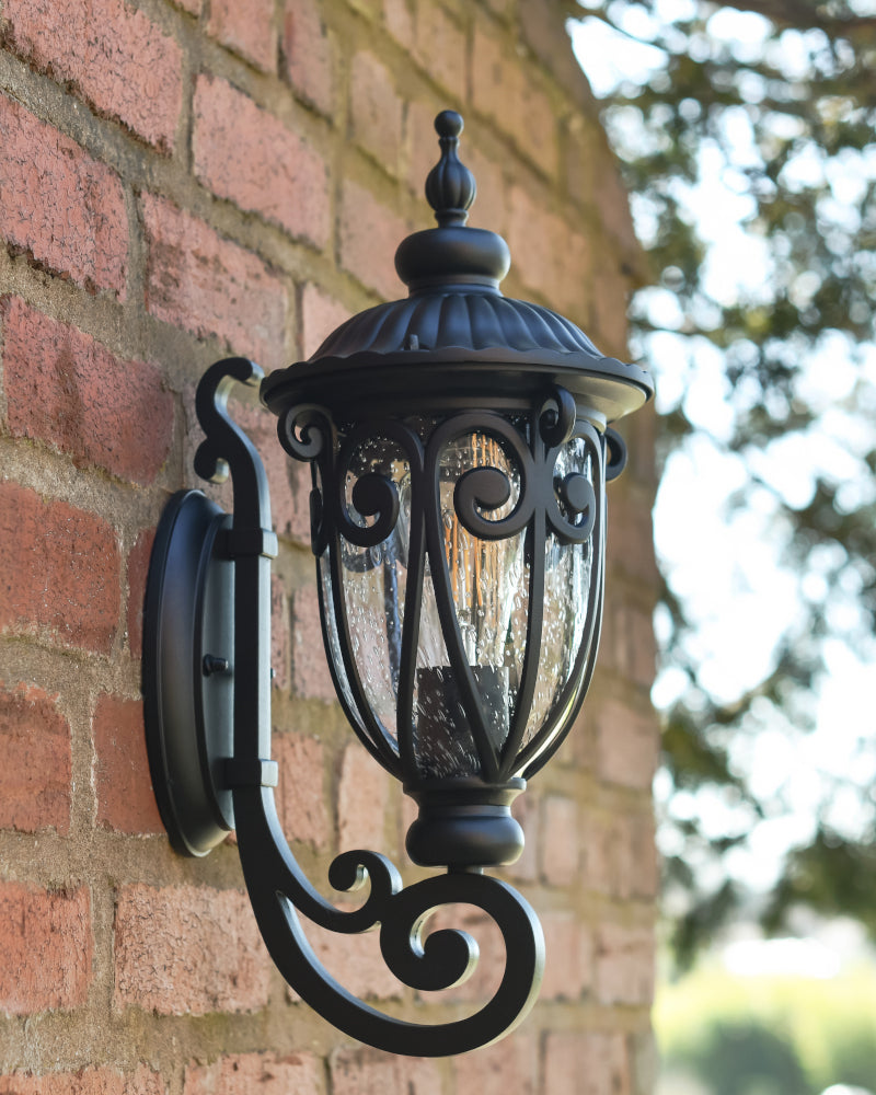Side profile of the 'Colshaw' Small Bottom Fix Traditional Wall Light 