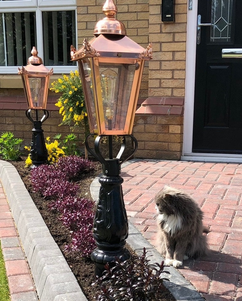 Copper Victorian Driveway Light