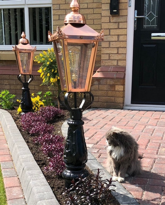 Copper Victorian Driveway Light