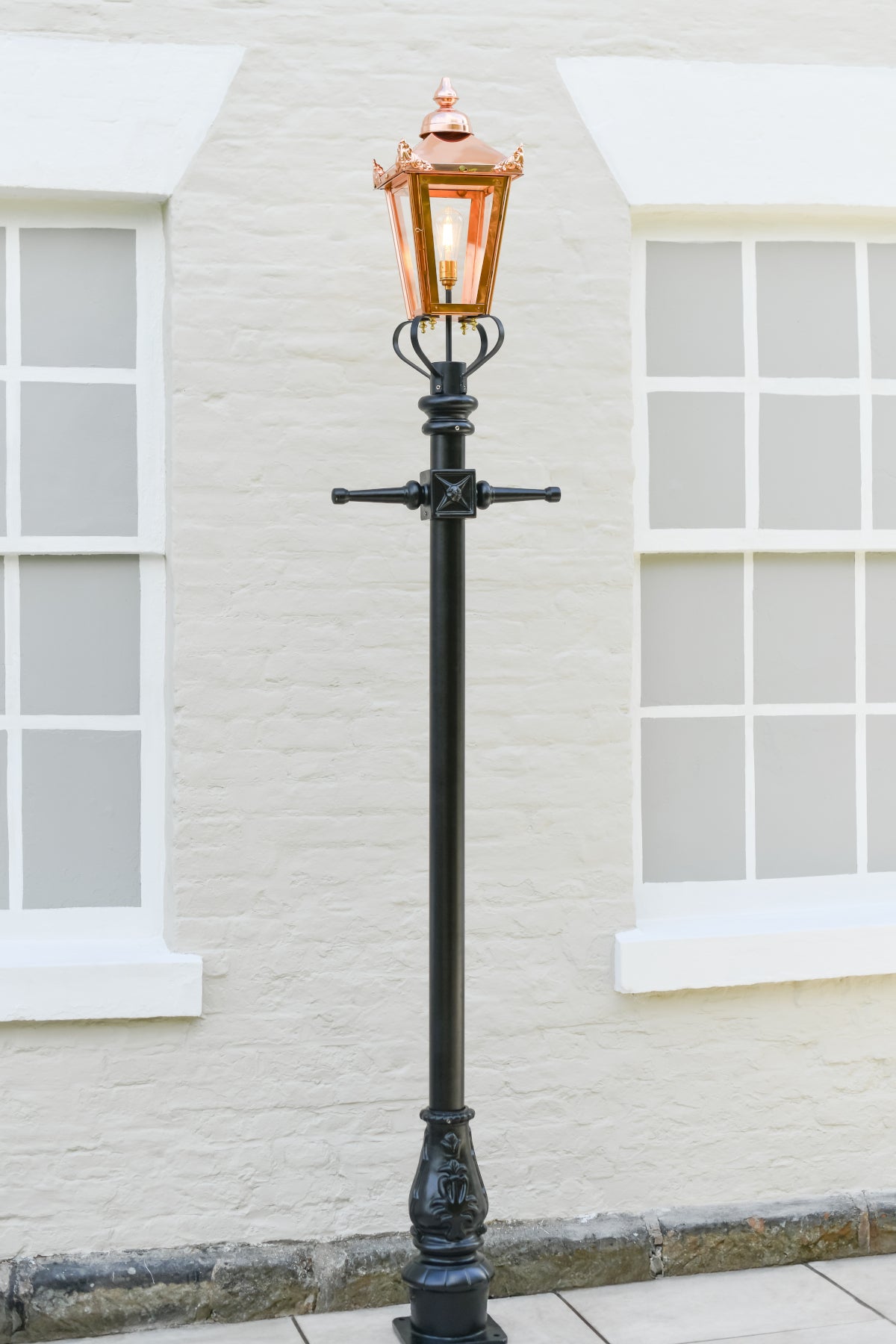 The 'Frederick' Copper Victorian Lamp Post - 2.7m