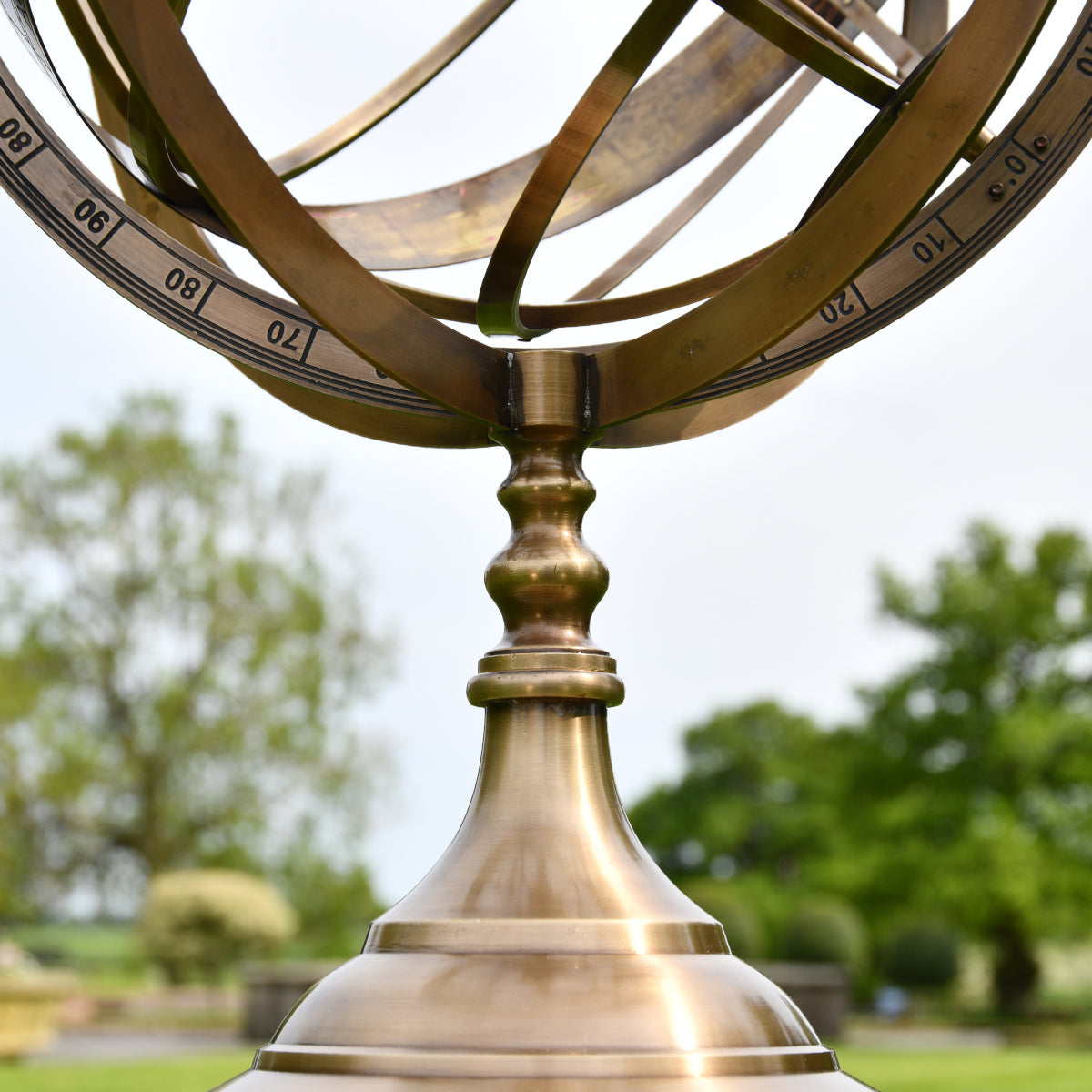 Magnified view of the brass sphere join