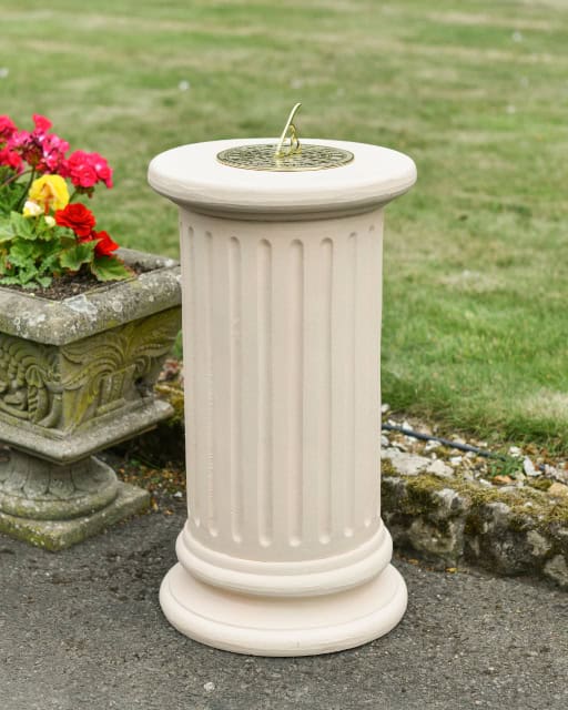 Cream 'Apollo' Cast Aluminium Pillar - thumbnail