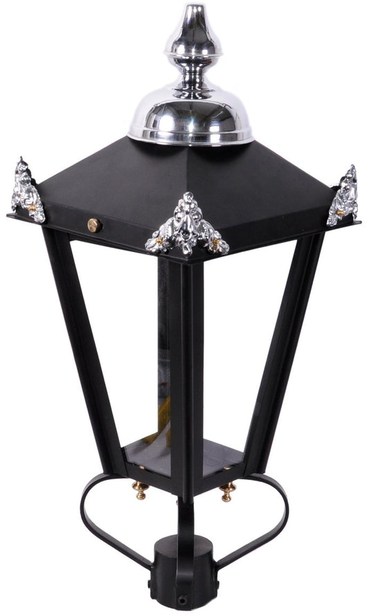 Customized lamp post lantern with chrome finials
