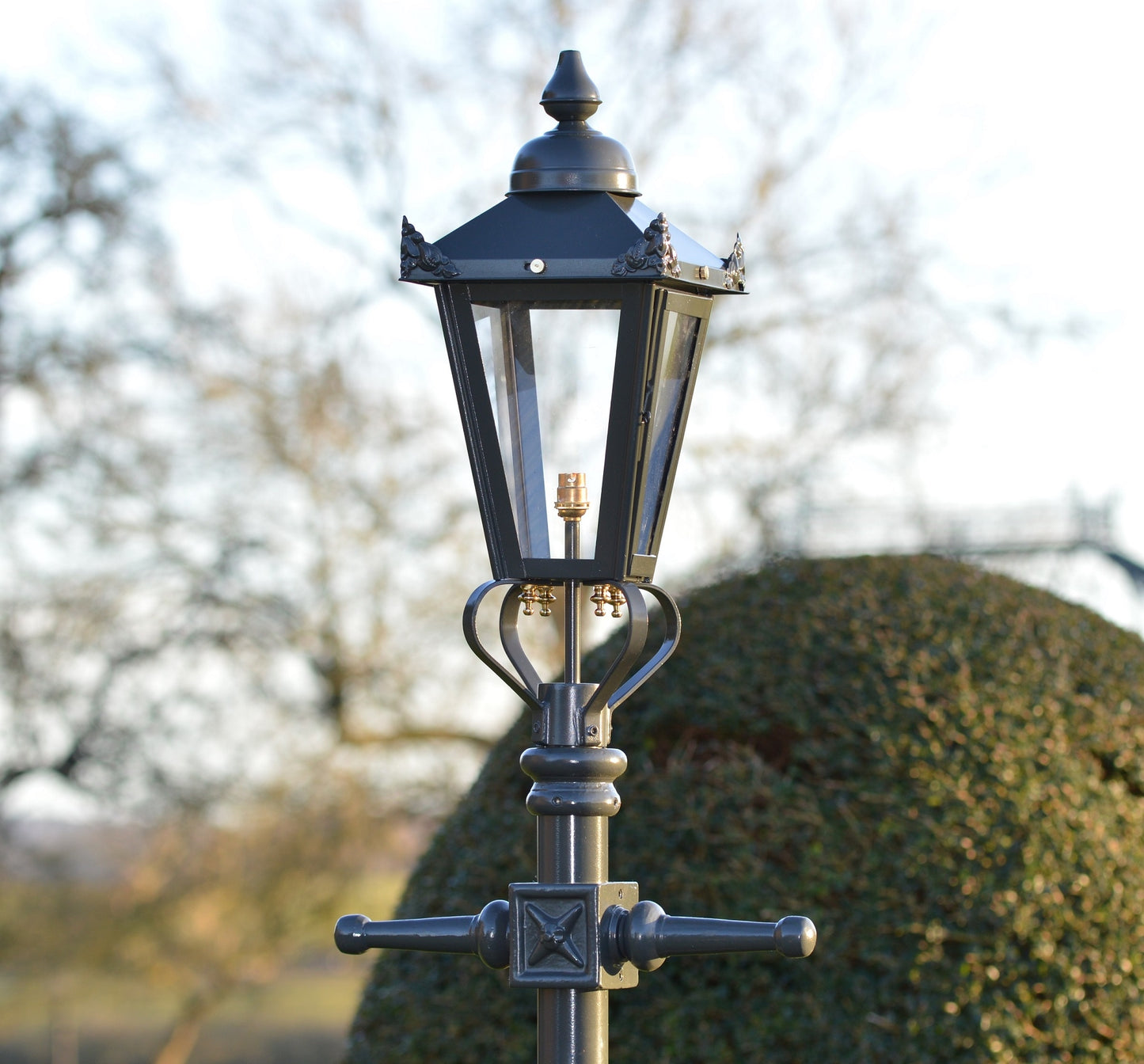 Dark Green Victorian Garden Lamp Post 2.3m
