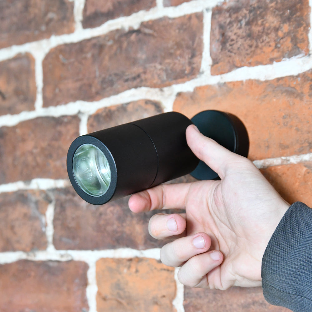 Life size scale of the blck down light
